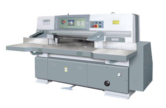QZYK1300T程控切紙機