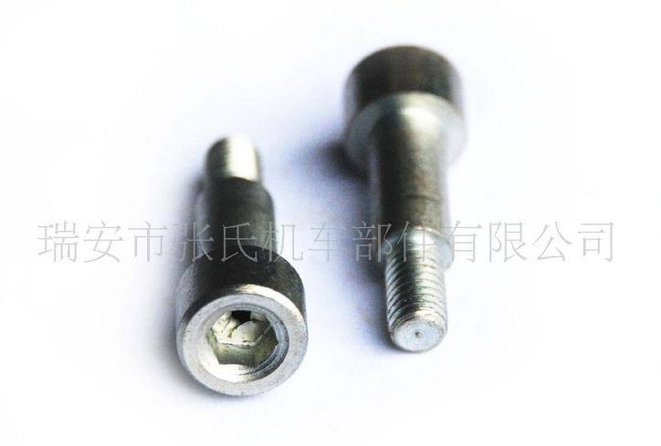 座椅固定螺柱