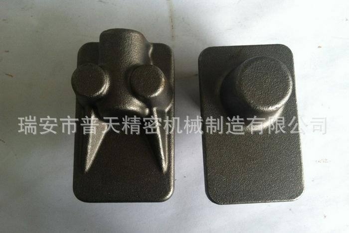 本公司專(zhuān)業(yè)生產(chǎn)加工翻轉(zhuǎn)油缸鍛件