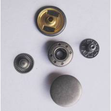 供應(yīng)鈕扣，金屬四合扣，633四合扣金屬彩色四合扣扣子