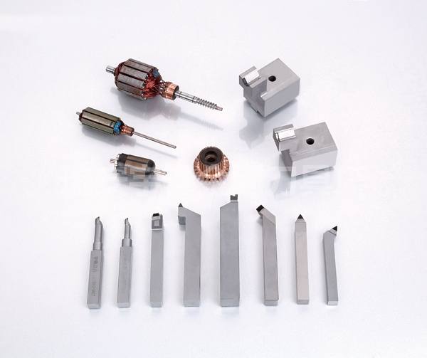 金剛石電機刀