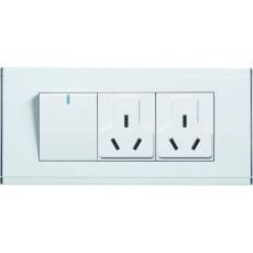 一位單/雙控帶二位多功能插座