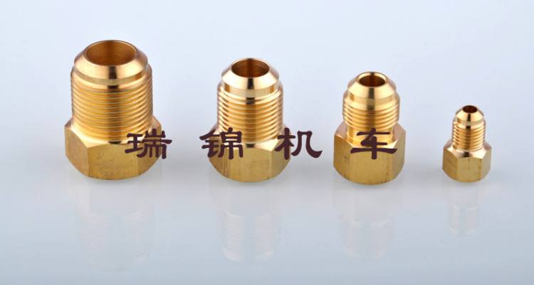 銅接頭