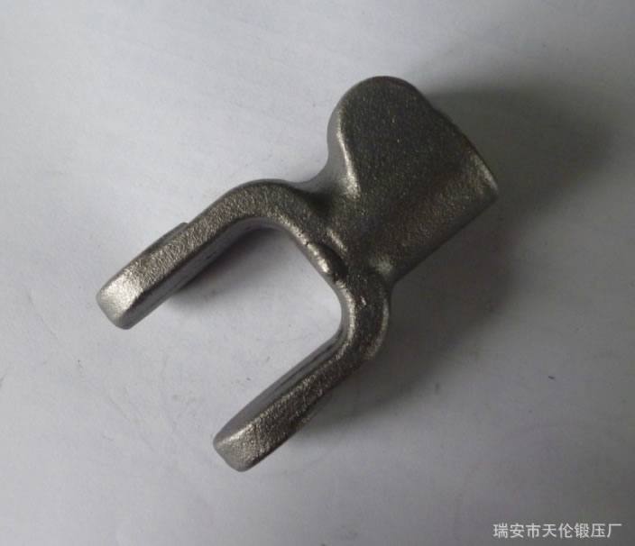 各種發(fā)動機配件，撥叉，等鍛打件