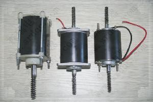 按摩枕電機