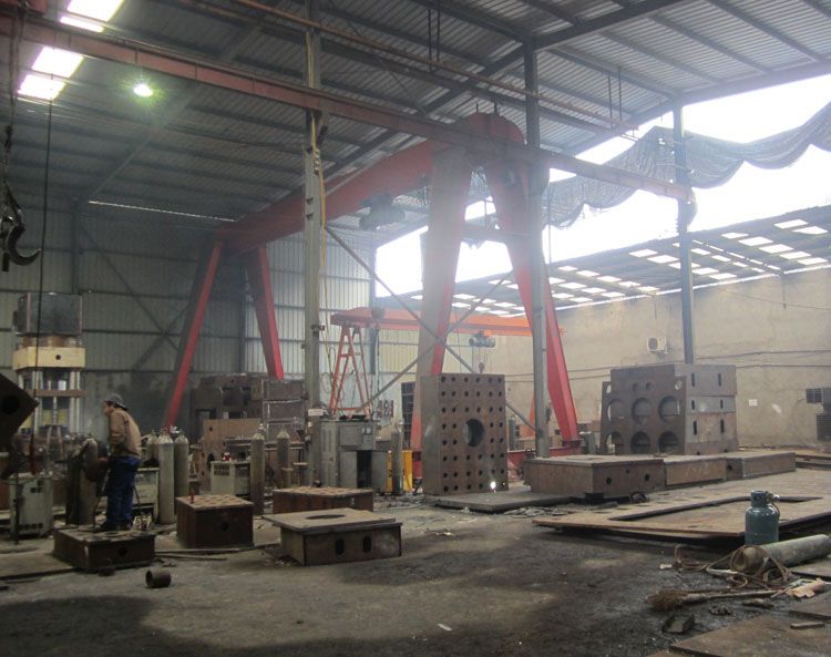 液壓機(jī)機(jī)架