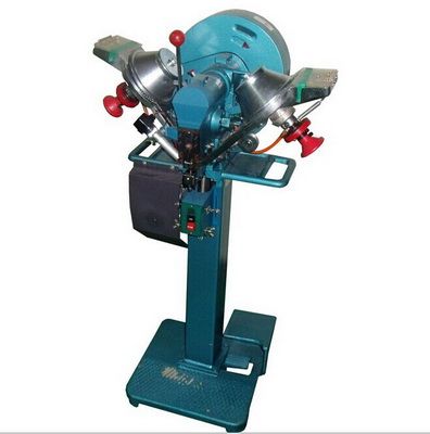 全自動打四合扣機(jī)器 釘金屬四合扣機(jī)