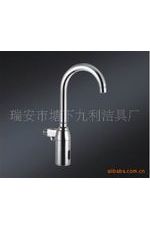 全自動感應水龍頭、醫(yī)用水龍頭