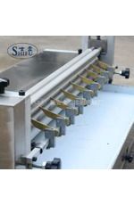 禮盒禮品紙張上膠機(jī)，調(diào)速兩用過膠機(jī)，白膠黃膠裱膠機(jī)